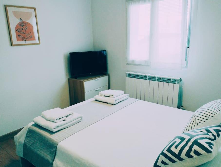 Precioso Apartamento En Pamplona Junto Al Centro Exterior foto